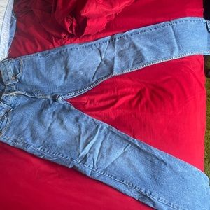 Blue men’s Levi’s jeans 29x32